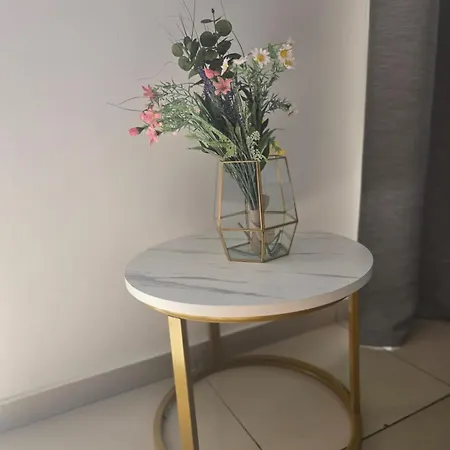 Lazuli Penthouse Center Ap 5 * Larnaca