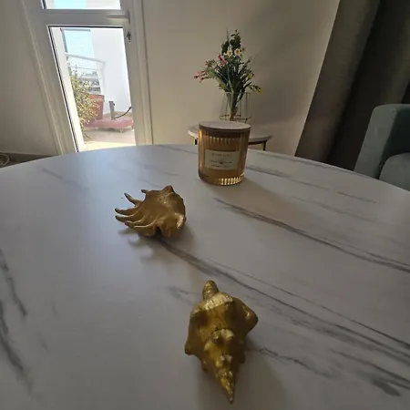 Lazuli Penthouse Center Ap 5 Apartamento Lárnaca