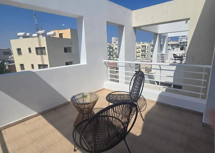 Lazuli Penthouse Center Ap 5 Apartmán Larnaca