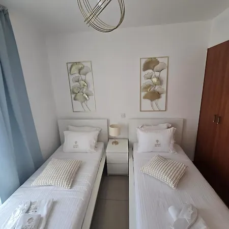 Apartment Lazuli Penthouse Center Ap 5 Larnaka